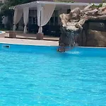 Hotel apartamentowy In Sunny Beach, Complex Sun Village, 80 Qm, 2 Bedrooms & Living Near To The Beach, Swimming Pool, Garden