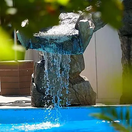 Aparthotel In Sunny Beach, Complex Sun Village, 80 Qm, 2 Bedrooms & Living Near To The Beach, Swimming Pool, Garden