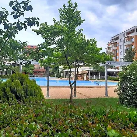 In Sunny Beach, Complex Sun Village, 80 Qm, 2 Bedrooms & Living Near To The Beach, Swimming Pool, Garden Aparthotel Slantschew brjag