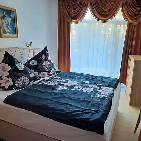 In Sunny Beach, Complex Sun Village, 80 Qm, 2 Bedrooms & Living Near To The Beach, Swimming Pool, Garden Aparthotel