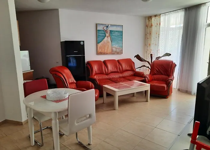 In Sunny Beach, Complex Sun Village, 80 Qm, 2 Bedrooms & Living Near To The Beach, Swimming Pool, Garden *