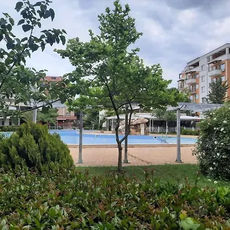 In Sunny Beach, Complex Sun Village, 80 Qm, 2 Bedrooms & Living Near To The Beach, Swimming Pool, Garden * Sluneční pobřeží