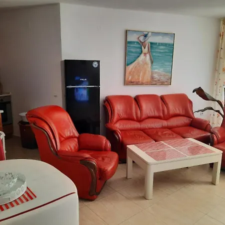 In Sunny Beach, Complex Sun Village, 80 Qm, 2 Bedrooms & Living Near To The Beach, Swimming Pool, Garden ساني بيتش