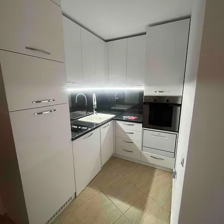 In Sunny Beach, Complex Sun Village, 80 Qm, 2 Bedrooms & Living Near To The Beach, Swimming Pool, Garden شقة فندقية