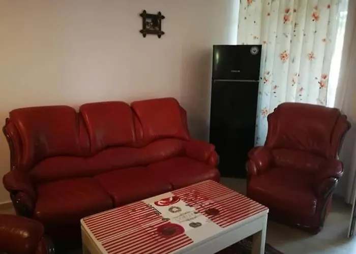 公寓式酒店 In Sunny Beach, Complex Sun Village, 80 Qm, 2 Bedrooms & Living Near To The Beach, Swimming Pool, Garden 阳光海滩